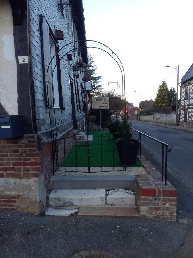 Le Mouton Gras Hotel Aumale ภายนอก รูปภาพ
