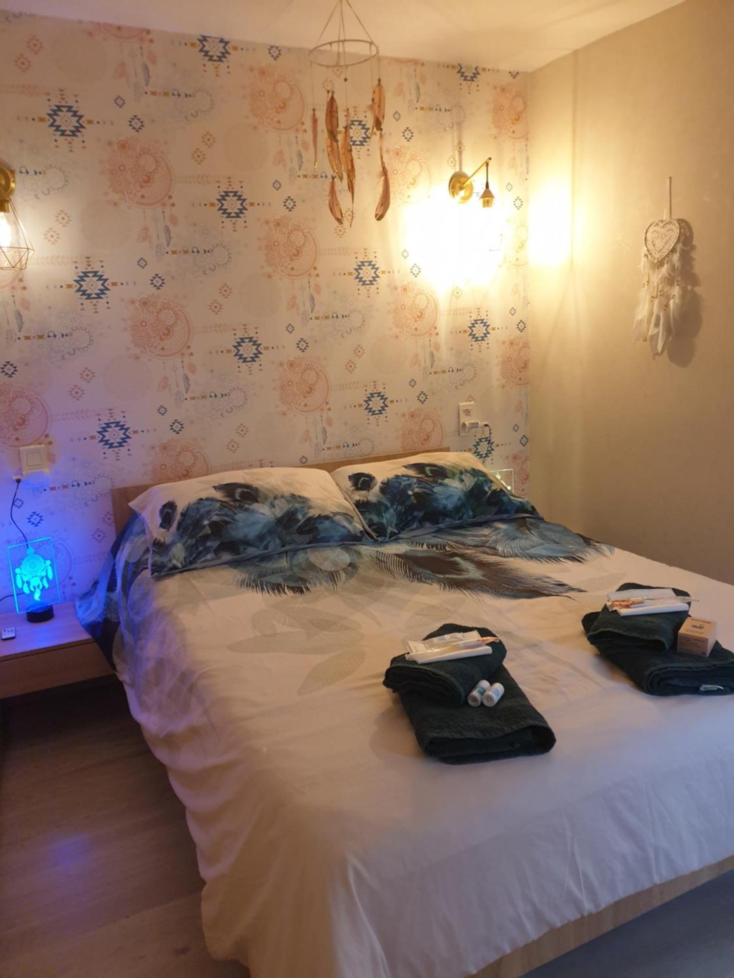 Le Mouton Gras Hotel Aumale ภายนอก รูปภาพ